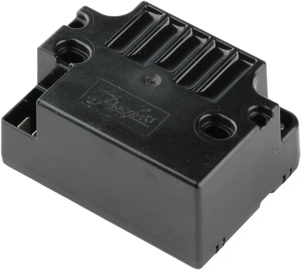 Schwarze elektronische Zündeinrichtung von Bosch mit mehreren Anschlussöffnungen und Lüfterrippen auf der Oberseite.